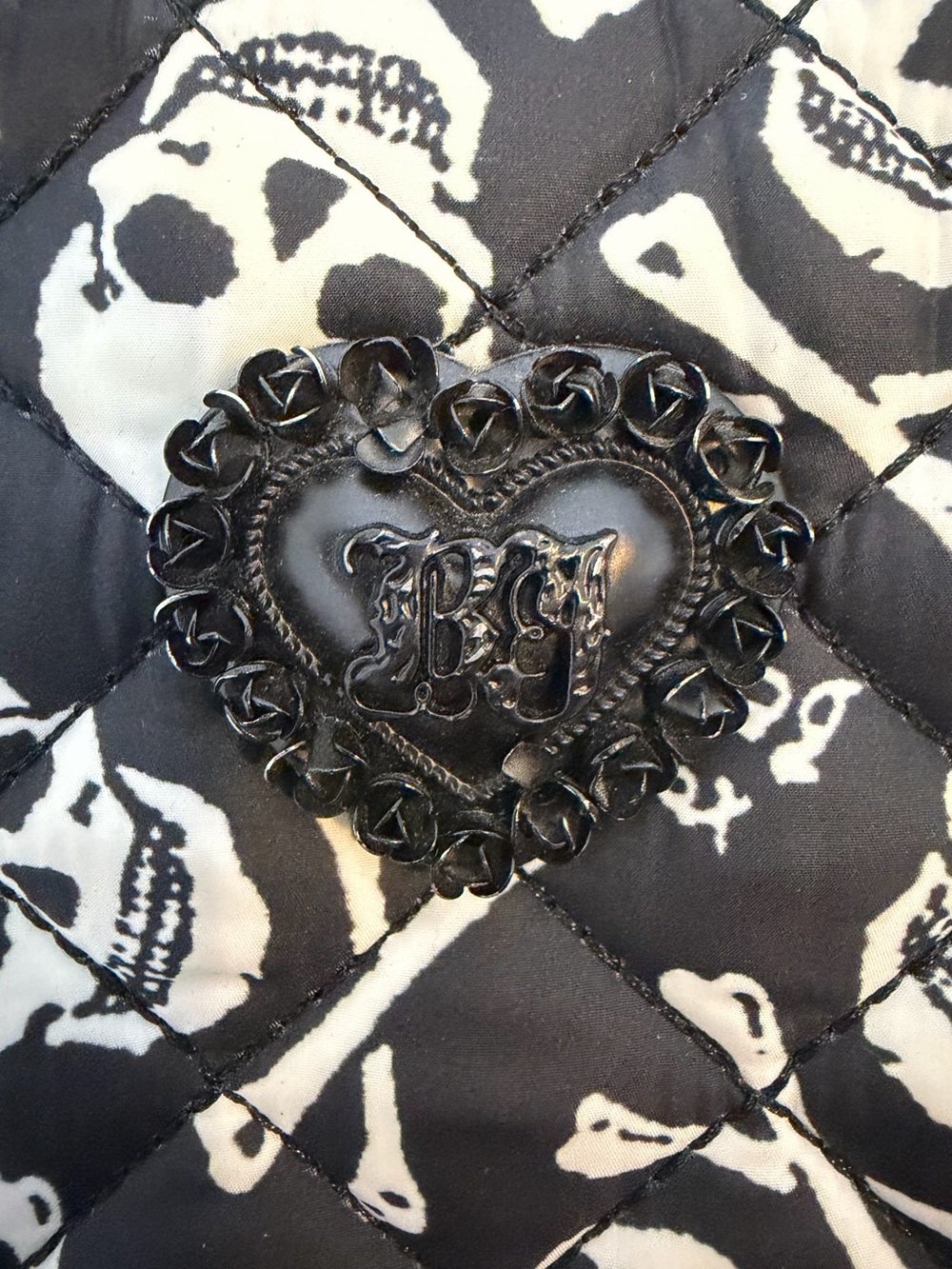 Torrid x Betsey Johnson Skull & Crossbones Quilted Tote Bag Goth Punk - Picture 3 of 6